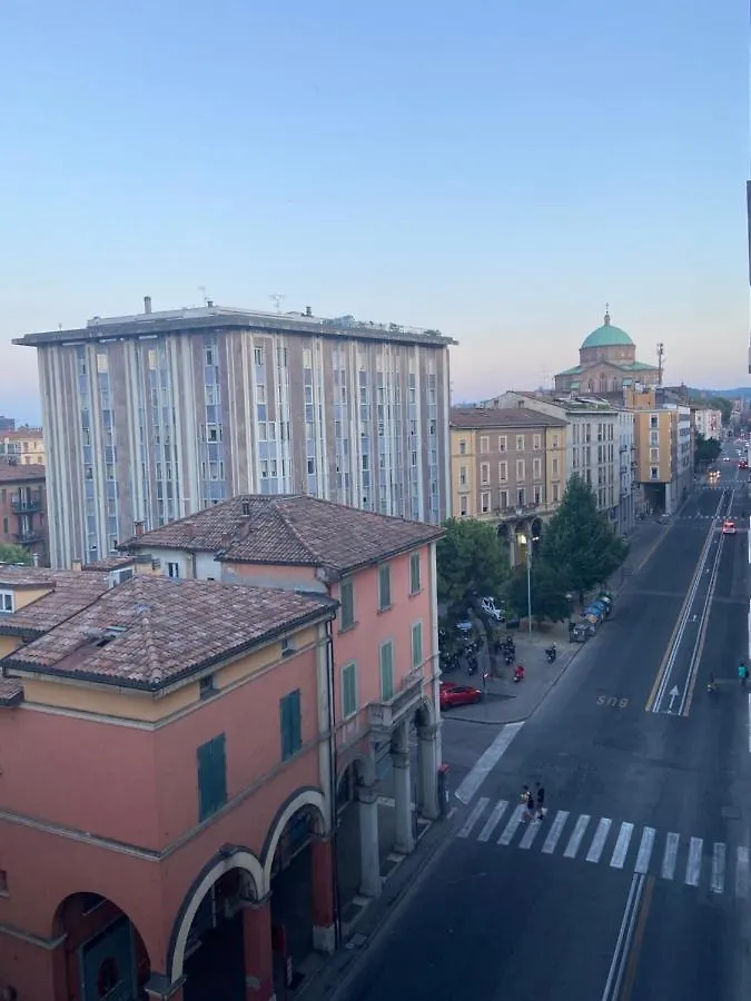 Bed & Breakfast Bed and Breakfast Casa L&R Bologna Italia