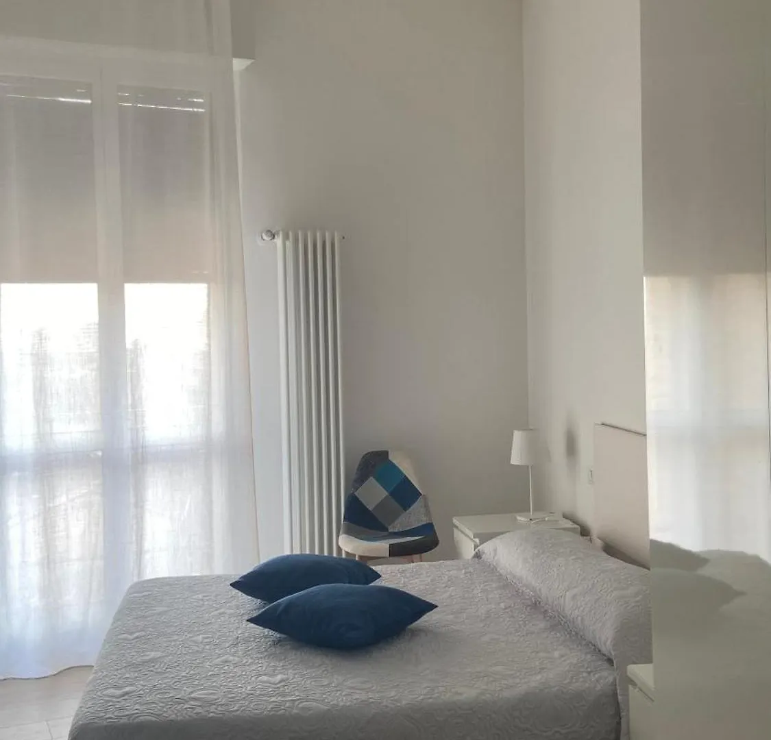 Bed and Breakfast Casa L&R Bologna Bed & Breakfast